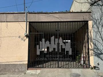 CASA EN PEDRO MORENO ZONA CENTRO