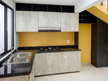 CASA EN PEQUE?O FRACCIONAMIENTO PRIVADO EN VENTA