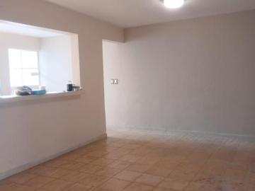 CASA EN PIRAMIDES DEL SOL CERCA MARIANO OTERO, A LADO DE PASEOS DELSOL