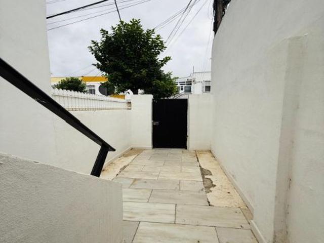 CASA EN PLANTA ALTA CON AZOTEA, PATIO Y TRASTERO EN EL CENTRO DE SAN FERNANDO