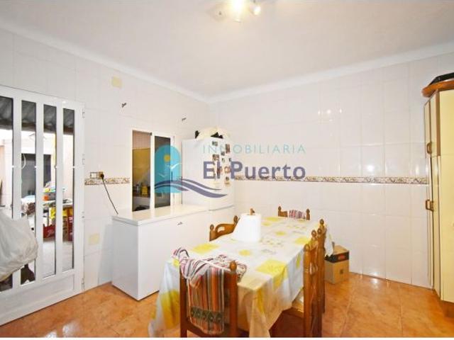 CASA EN PLANTA BAJA CON GRAN PATIO EN LA CAÑADICA – REF 363