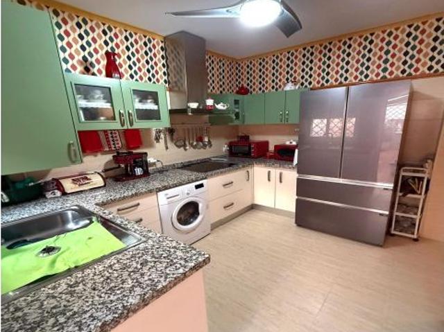 Casa en planta baja en Burguillos | 3 dormitorios, garaje y patio ?