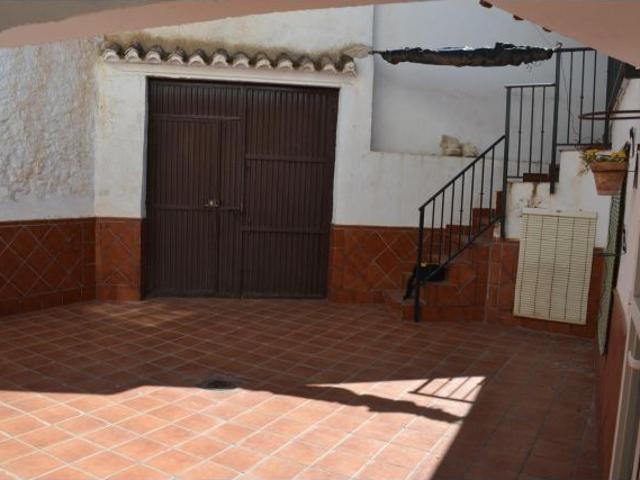 casa en pleno centro de Talará con 300 metros