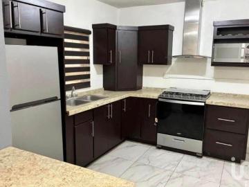 CASA EN PRADERAS DEL SOL POR DEBAJO DE SU VALOR AVALUO 3 RECAMARAS EQUIPADA