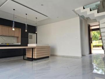 Casa en Preventa en Condominio Cerezos, Capital Norte