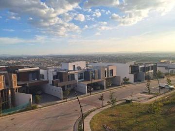 CASA EN PREVENTA EN LOMAS PUNTA DEL ESTE CON 4 RECAMARAS