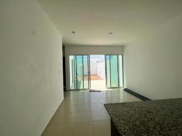 casa en privada gran santa fe con piscina