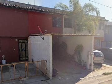 Casa en recuperación bancaria en Coyula, Jalisco | Oportunidad patrimonial