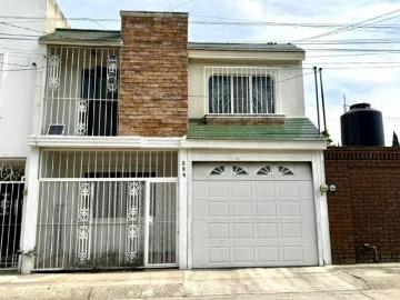 Casa en Real del Bosque