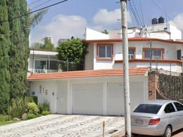 Casa en Remate ubicada en Arboledas, Querétaro