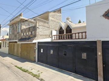 Casa en Venta, Colonia Jardines Del Moral, por Remate, Excelente oportunidad de inversión