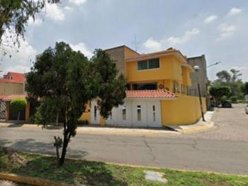 Casa en Venta, Colonia Jardines del Alba, por Remate, Excelente oportunidad de inversión