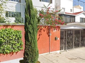 Casa en Remate Bancario Coapa cerca del Estadio Azteca