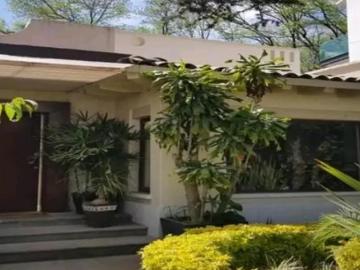 Casa en remate bancario de 160 m² terreno, en Club de Golf Hacienda