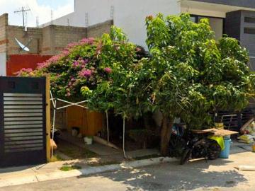 CASA EN REMATE JACARANDA NTE PASEO DE LAS CAÑADAS JAL!