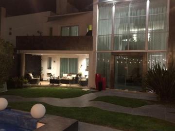 CASA REMATE RESID QUINTA REAL 5 REC 7 BAÑOS SALA DE CINE ALBERCA JACUZZY PACHUCA