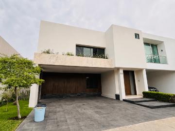 Casa en renta Avenida Universidad, Zapopan, Jalisco, México