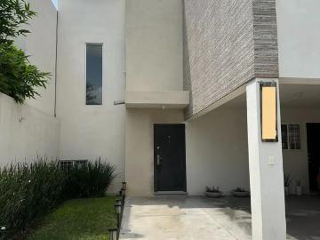 CASA EN RENTA AMUEBLADA Y EQUIPADA EN RAMOS ARIZPE