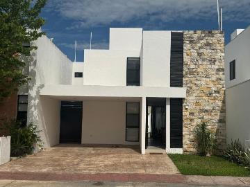 Casa en Renta Amueblada con Piscina | Botánico Residencial | Amenidades Premium