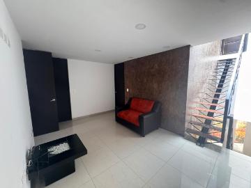 Casa en renta amueblada en Bonaterra residencial zona sur