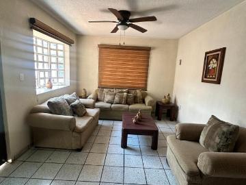 Casa en RENTA Amueblada en Desarrollo San Pablo, Queretaro