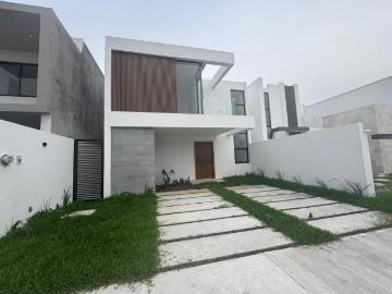 Casa en Renta Boca del Rio Veracruz Fraccionamiento Lomas del Dorado