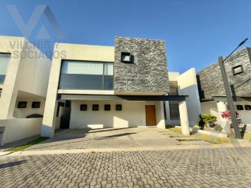CASA EN RENTA BOSQUES DE SEQUOIAS METEPEC