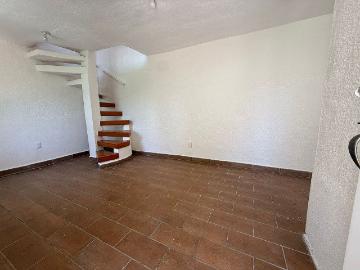 CASA EN RENTA BOSQUES DEL LAGO