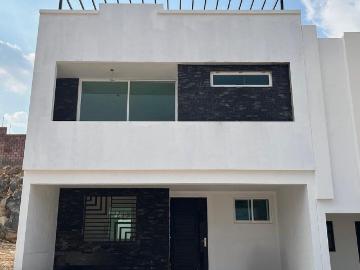 Casa en renta Calle Agrela, Fraccionamiento Pontevedra, Tlajomulco De Zúñiga, Jalisco, 45645, Mex