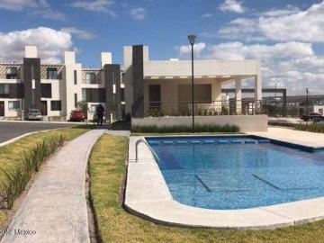 Casa en renta Calle Aluminio, Fraccionamiento El Mirador, Querétaro, 76134, Mex