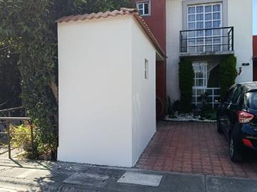 Casa en renta Calle Bosque De Tamarindos, Villas Del Campo, Calimaya, México, 52227, Mex
