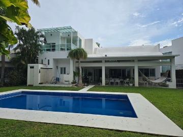 Casa en renta Calle Cangrejo, Manzanillo, Colima, 28200, México