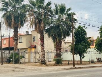 Casa en renta Calle De Los Oros 644 704, Hacienda Dorada, Mexicali, Baja California, 21376, Mex