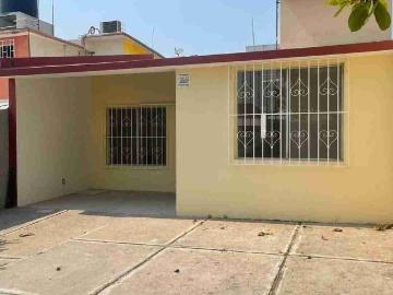 Casa en renta Calle Jonuta, Fraccionamiento Plaza Villahermosa, Villahermosa, Centro, Tabasco, 86179, México