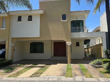 Casa en renta Calle Paseo San Arturo Norte 157, Zapopan, Jalisco, 45019, Mex