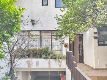 Casa en renta Calle San Benito 313, Pedregal De Santa Úrsula, Coyoacán, Ciudad De México, 04600, Mex