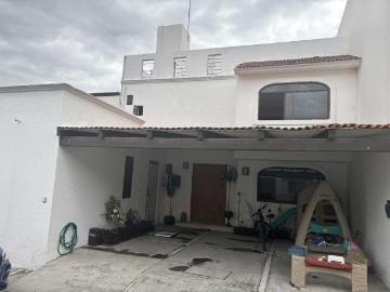 Casa en renta Calle Setubal 13 25, Bosques De Granada, Cholula De Rivadabia, San Pedro Cholula, Puebla, 72768, Mex