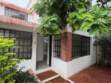 CASA EN RENTA Campiranas