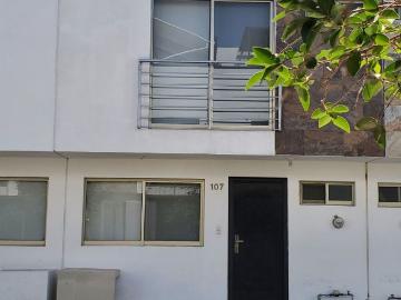Casa en renta Cañada San Lorenzo, Avenida Torremolinos, Colinas Del Rey, Zapopan, Jalisco, México