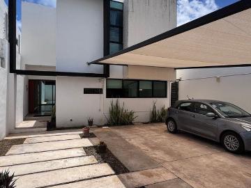 Casa en Renta cerca de la Universidad Modelo y Periférico – Cholul, Mérida