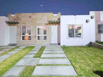 Casa en renta Circuito Encinos, Encinos, Condominio Iguazú, El Marqués, Querétaro, 76243, Mex