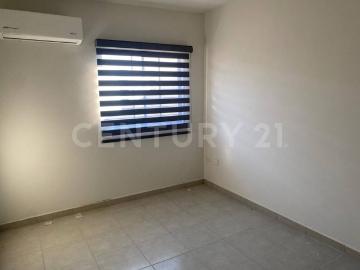 CASA EN RENTA, Circuito Toledo Norte #1248, Fracc. Andalucia