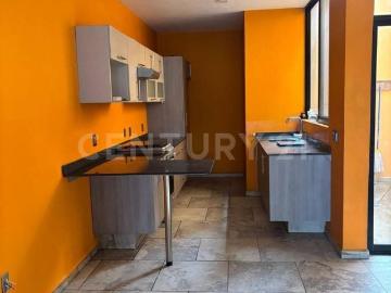 Casa en renta, Col. Chapultepec country, Guadalajara, Jal