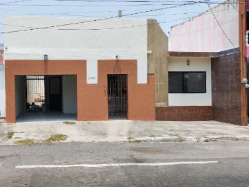 Casa en renta de 1 nivel en Fracc Reforma Veracruz, 3 recàmaras sobre Av principal