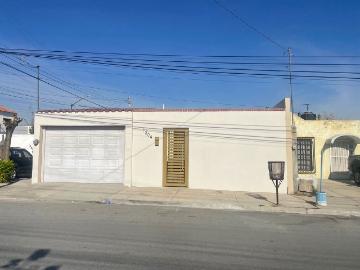 Casa en RENTA de 1 planta en Tulipanes