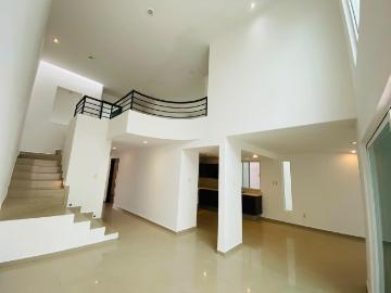 CASA EN RENTA DOBLE ALTURA EN VILLAMAGNA