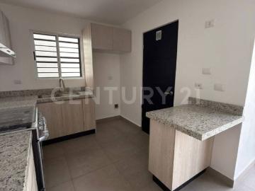 Casa en Renta Evania Residencial