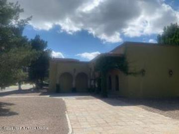Casa en renta El Campanario, Santiago De Querétaro, Querétaro, México