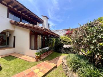 Casa en renta El Encinal De Las Flores, Agua Fría, Valle De Bravo, México, 51200, Mex