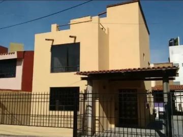 Casa en Renta en Morillotla, San Andrés Cholula, Puebla, Cerca de Camino Real a Cholula